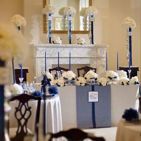 ホワイト×ブルーでエレガントでシックな印象に|ニーズ長崎 by T&G WEDDING(旧 ベイサイド迎賓館 長崎)の写真(853211)