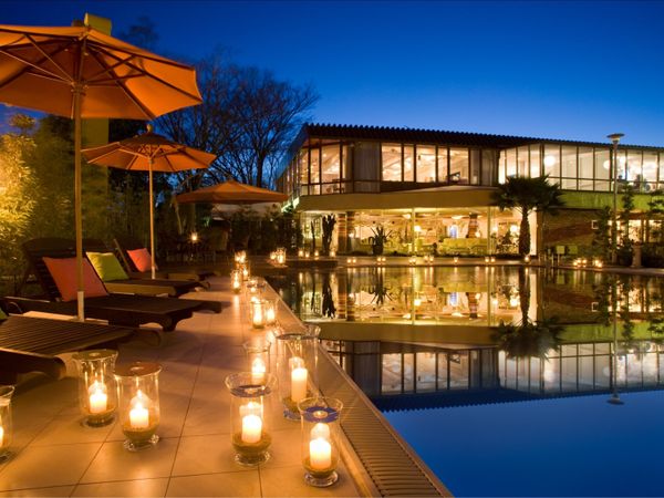 THE VILLA HAMANAKO（ザヴィラハマナコ）