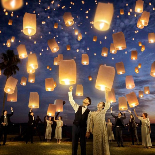 夜空に舞う大輪の花火＆オリジナルガーデン演出