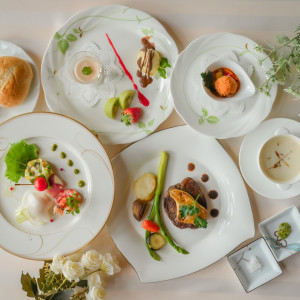 招待客がレストランの常連になるほど、記憶に残るおいしい料理