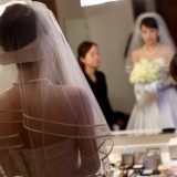 広くて落ち着いた雰囲気のブライズルームはバスルームも含めて3室。「花嫁になる」スペシャル感を味わいつつ、心の準備と家族との時間も大切にできる空間