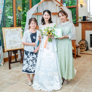 ドレス姿をご覧になると、息をのみ、声も出ないわ！と感激されていたおばあさま