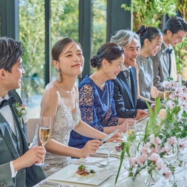 公式HPより予約・来館でギフトプレゼント！