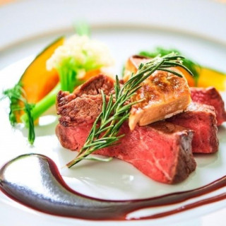 【水曜日だけ】国産牛フィレ肉のロッシーニ&特製デザート試食