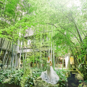都心にいながら緑を感じられる空間
ウェディングドレスがよく映えるロケーション|THE KAWABUN NAGOYA（ザ・カワブン・ナゴヤ）の写真(1358141)