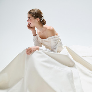 上質なシルク等素材にもこだわり