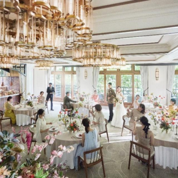どの会場も明るい日差しとガーデンをご覧いただけます。