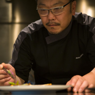 総料理長 水口雅司率いるチームが食材を最高の形で調理し美しく味わい豊かに創りあげます