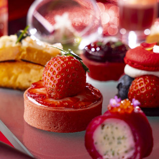 【2/22限定】季節限定プチ・ストロベリーアフタヌーンティープレゼント