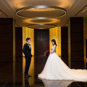 コンラッド東京の美しいロケーションの写真はお二人の未来に繋げる記録を残していただけます。