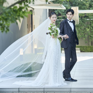 木々の木漏れ日がふたりを祝福|UTSUNOMIYA MONOLITH ～宇都宮モノリス～の写真(56043937)