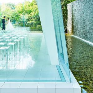 滝から流れる水の音で癒されて|UTSUNOMIYA MONOLITH ～宇都宮モノリス～の写真(40079477)