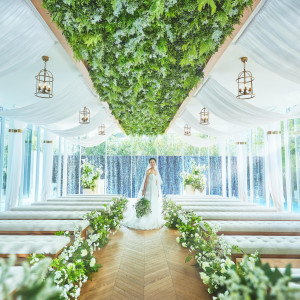 4面全てがガラス張りの開放的な独立型チャペル|UTSUNOMIYA MONOLITH ～宇都宮モノリス～の写真(56044274)