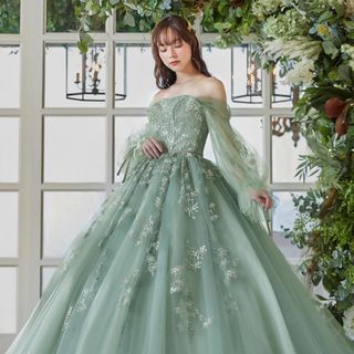 アールベルアンジェ名古屋のドレス・衣装の写真（3枚目）