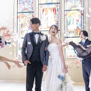 ＼最大120万円優待／感動チャペル挙式×1組貸切邸宅×花嫁ALL体験