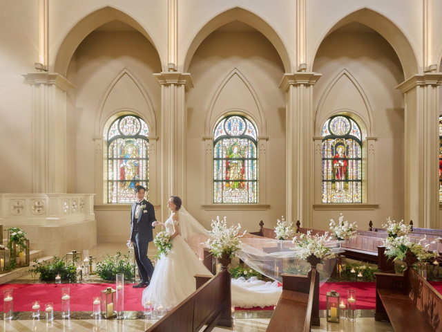 【選べる挙式体験】感動の大聖堂挙式or開放的なガーデン人前式