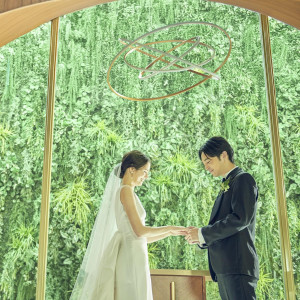 たくさんのやさしいまなざしに見守られながら執り行うセレモニー|アクアテラス迎賓館(新横浜)/テイクアンドギヴ・ニーズウェディングの写真(56076051)