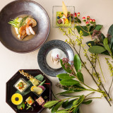 受賞歴多数のシェフ監修の美食でもてなし