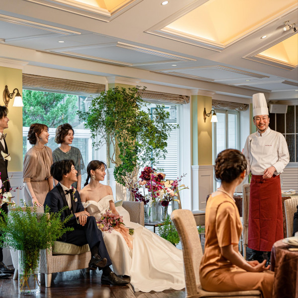 本物の建築が、ふたりの愛の舞台となる。