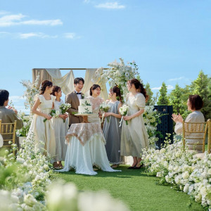 ゲストと開放的な雰囲気で一緒にケーキ入刀演出も|SOLA KOBE（ソラ コウベ）の写真(55814552)