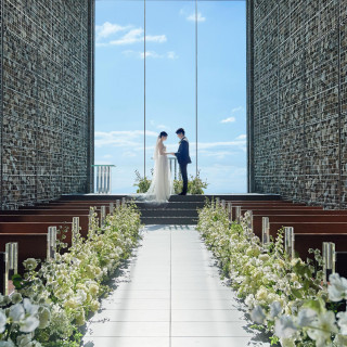 【会場見学1件目限定】天空の教会で叶う！挙式料20万円分プレゼント