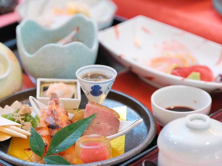 お箸で味わう 伝統と真心を込めた婚礼和食