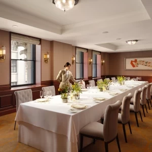 美食と会話で上質なおもてなし、心温まる結婚式が叶う