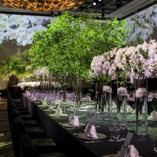 四方360度に投影する映像や世界トップレベルのオーディオを駆使した演出が叶う会場