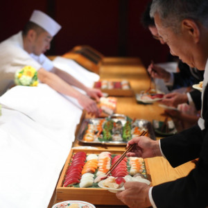 寿司ビュッフェでおもてなしを|権八 西麻布の写真(806349)