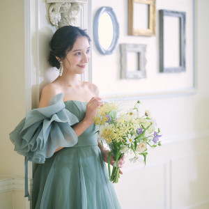 【360度、どこから見ても美しい】後ろ姿やふりむく姿、横からみた姿まで、どこから見られても可愛らしく綺麗でありたいもの。プロのヘアメイクアーティストにお任せください|アイネス ヴィラノッツェ大阪（クラウディアホールディングスグループ）の写真(55160877)