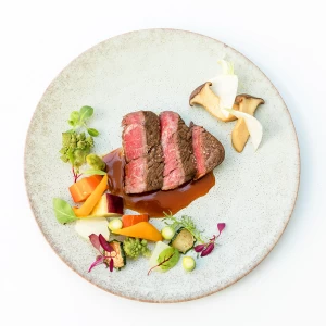 【婚礼料理フェスティバル・関西2位、大阪1位のダブル受賞】好評のお料理に、アイネスヴィラノッツェ大阪のおもてなしの心を加えオリジナルコースをおつくりいたします。|アイネス ヴィラノッツェ大阪（クラウディアホールディングスグループ）の写真(37518063)