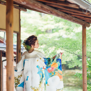 こだわりの上質な衣裳を纏い、緑あふれる庭園で前撮り・フォトウェディングも♪|OSAKA St.BATH CHURCH(大阪セントバース教会)の写真(13963233)