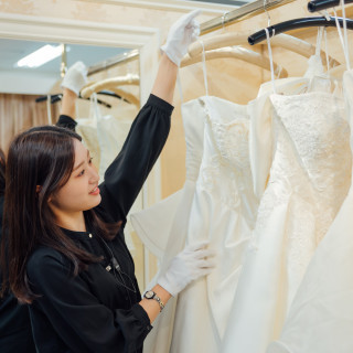 ドレスのご提案はもちろん、メンタルサポートもスタイリストにお任せください
