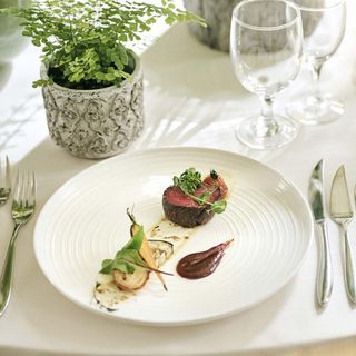 【嬉しい来館特典♪】シェフ渾身のゲストをもてなす大好評の豪華無料試食が叶う!♪
