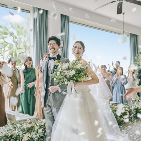 2023年新！緑と空を感じるチャペル