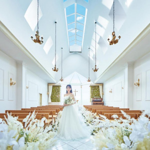 【結婚式ALL体験】2つの貸切邸宅×最新ドレス見学＆絶品料理試食