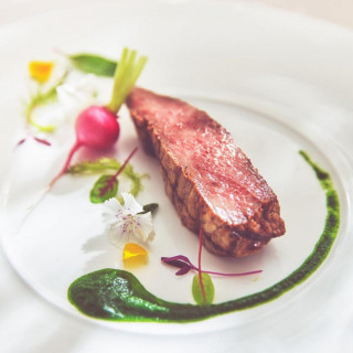 【月曜限定★豪華試食】貸切邸宅＆最新ドレス見学で憧れ花嫁体験