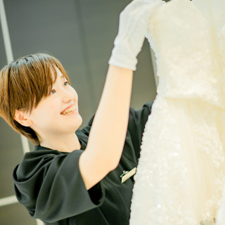 プランナー同様、専属スタイリストがお好みやコンセプトに合わせて大切な一着をご提案♪