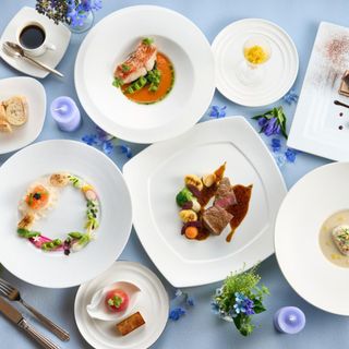 \170万優待*4大特典★/天井高18m陽光チャペル&厳選牛VIP試食