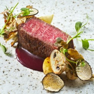 シェフが厳選した旬の食材をふんだんに使い季節に合わせた最高のアレンジでご提供。|ブリーズレイ・プライベートテラスの写真(54705636)