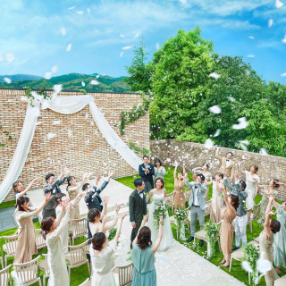 ＼花嫁応援*お手出し0叶う／緑×空×水の貸切邸宅×絶品試食