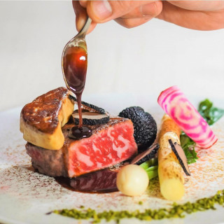 連休初日★【ミシュラン3万試食】×絶景チャペル*2万ギフト付