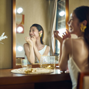 専属ヘアメイクさんとリラックスしながら1日の始まりを♪|The Matirtha Suite ザ マティルタスイートの写真(53728028)