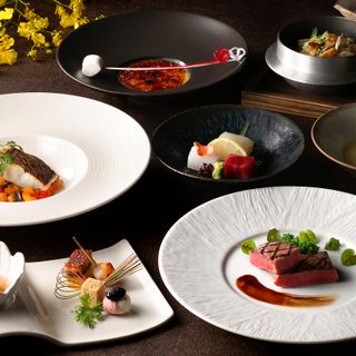 フレンチシェフ・和食料理長による料理で心に残る最高な一日を