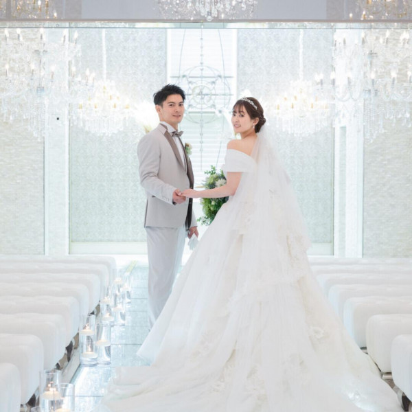 【光が差し込むチャペル】で心に残る一枚を