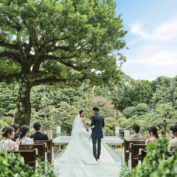 【HP限定】1月末までのご来館で挙式料や衣裳特典など最大167万円ご優待！