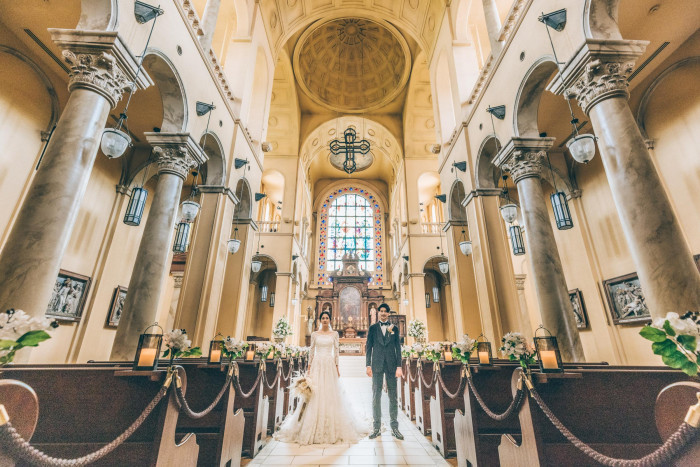 天井高20m・バージンロード23m!圧倒スケールの大聖堂で特別なフォトウエディングを。
