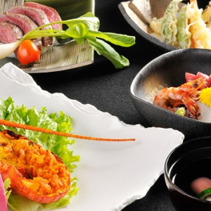 お箸で召し上がって頂ける和食はゲストからも大人気。素材からこだわりぬいたお料理をゲストに振る舞おう。|響 風庭 赤坂の写真(222233)