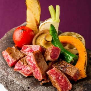 最大50万円OFF★山形牛の鉄板焼◇2万円相当の厳選試食&庭園内覧会