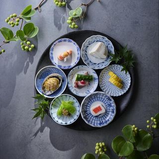 【ご来館者全員に】無料試食!厳選した旬の素材を活かした至高の料理で、情緒溢れる料亭の味5品をご用意
